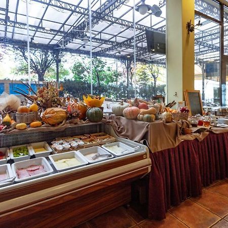 Hotel Shirok Sokak Bitola Buitenkant foto