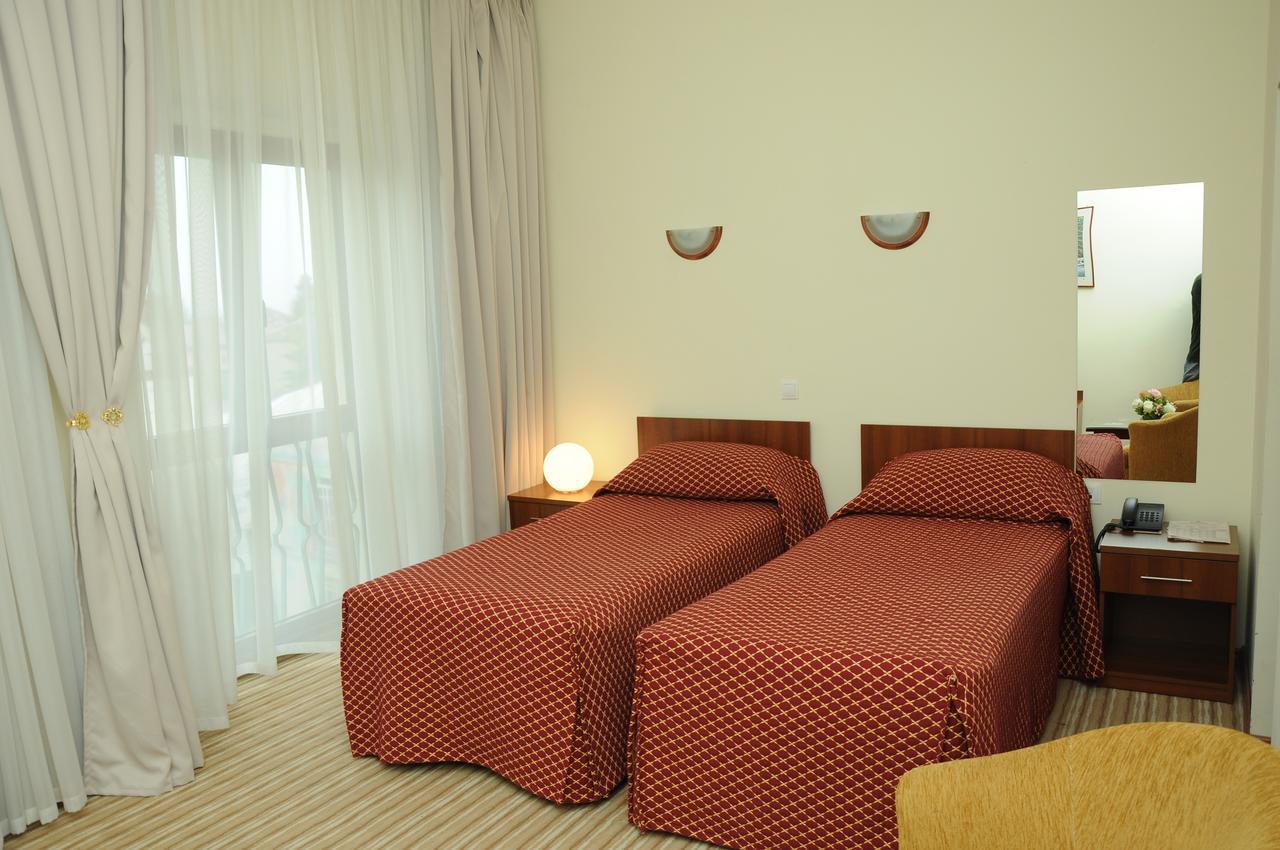 Hotel Shirok Sokak Bitola Buitenkant foto