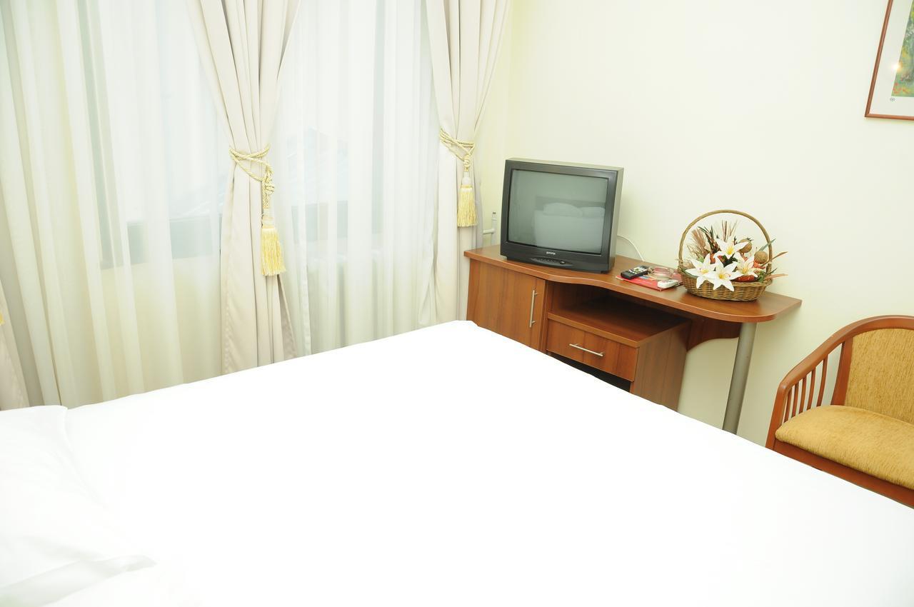 Hotel Shirok Sokak Bitola Buitenkant foto