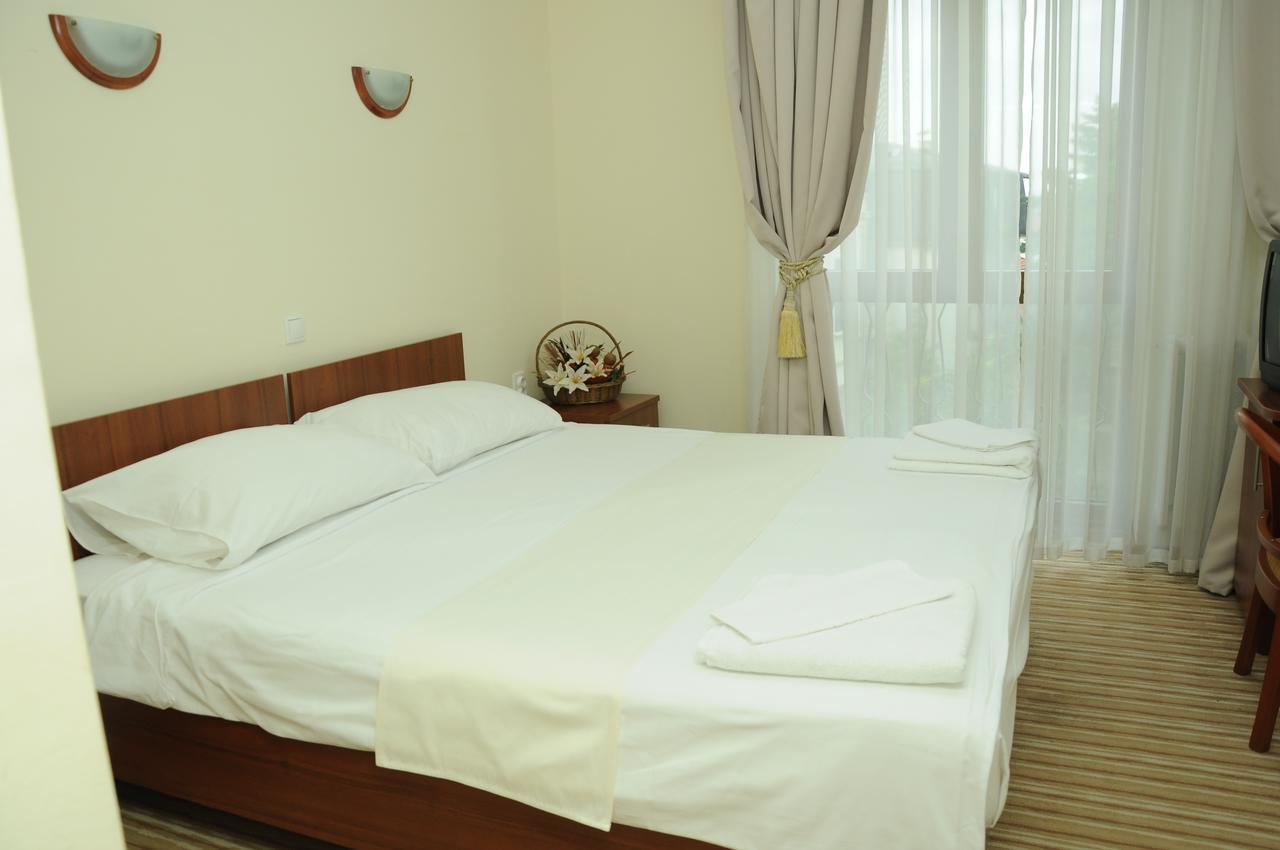 Hotel Shirok Sokak Bitola Buitenkant foto